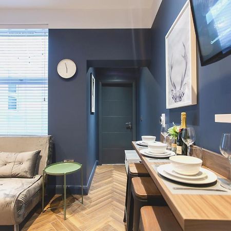 Yellow Hive Boutique Stay Apt 1 Белфаст Экстерьер фото